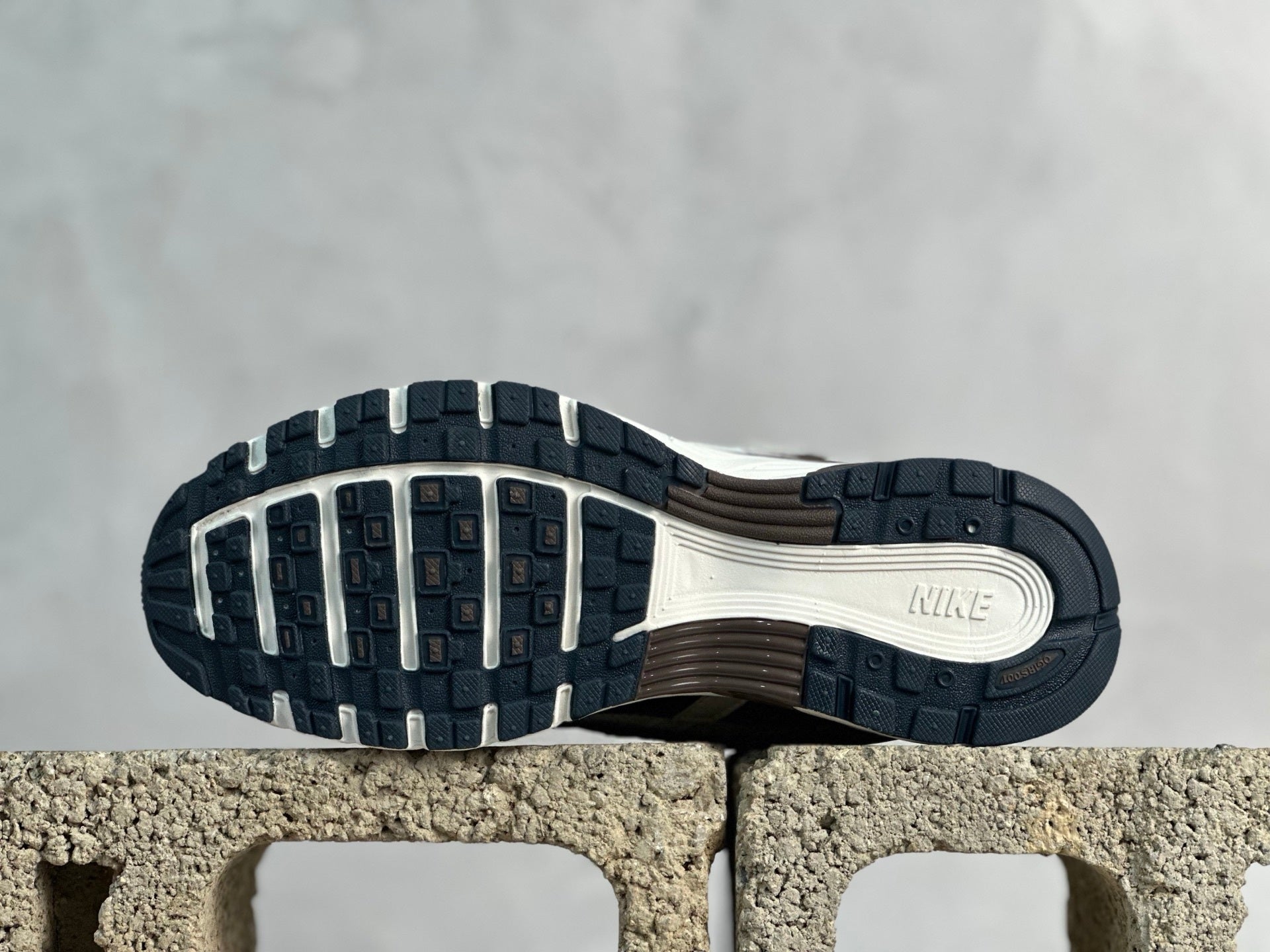 Nike P-6000