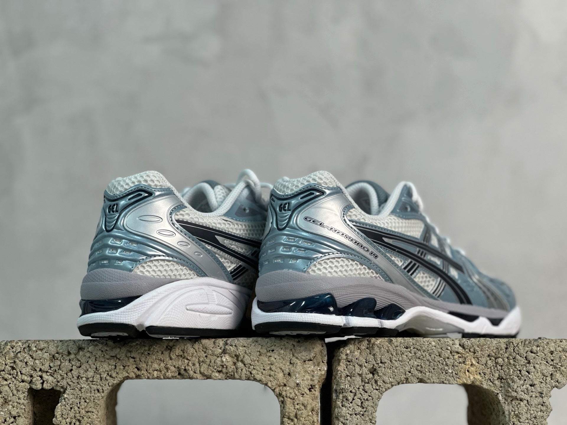 ASICS GEL-Kayano 14