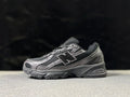 New Balance 740