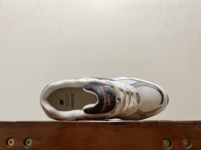 New Balance 990