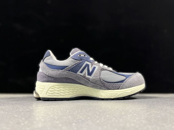 New Balance 2002