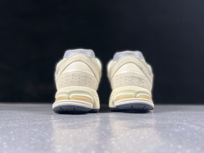 New Balance 2002