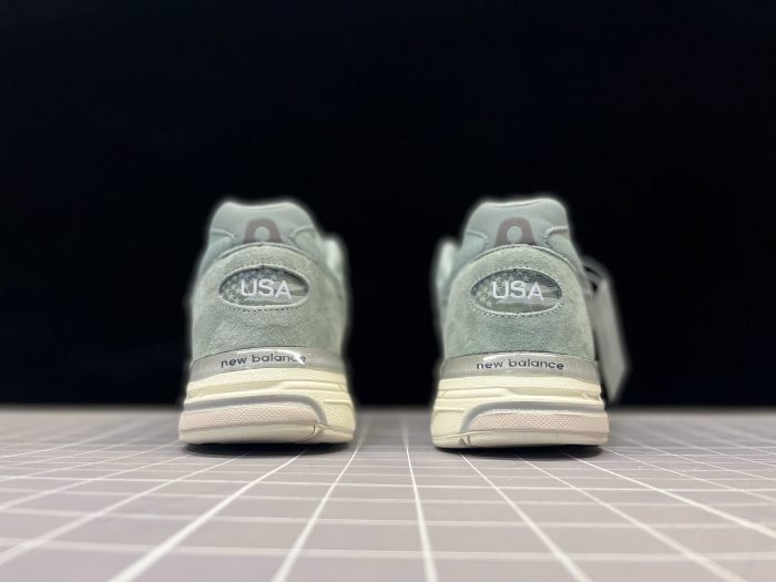 New Balance 993