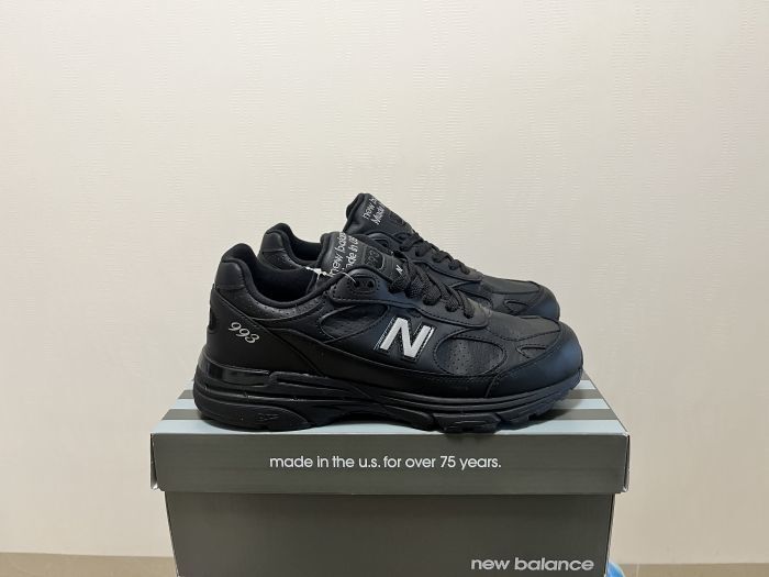 New Balance 993
