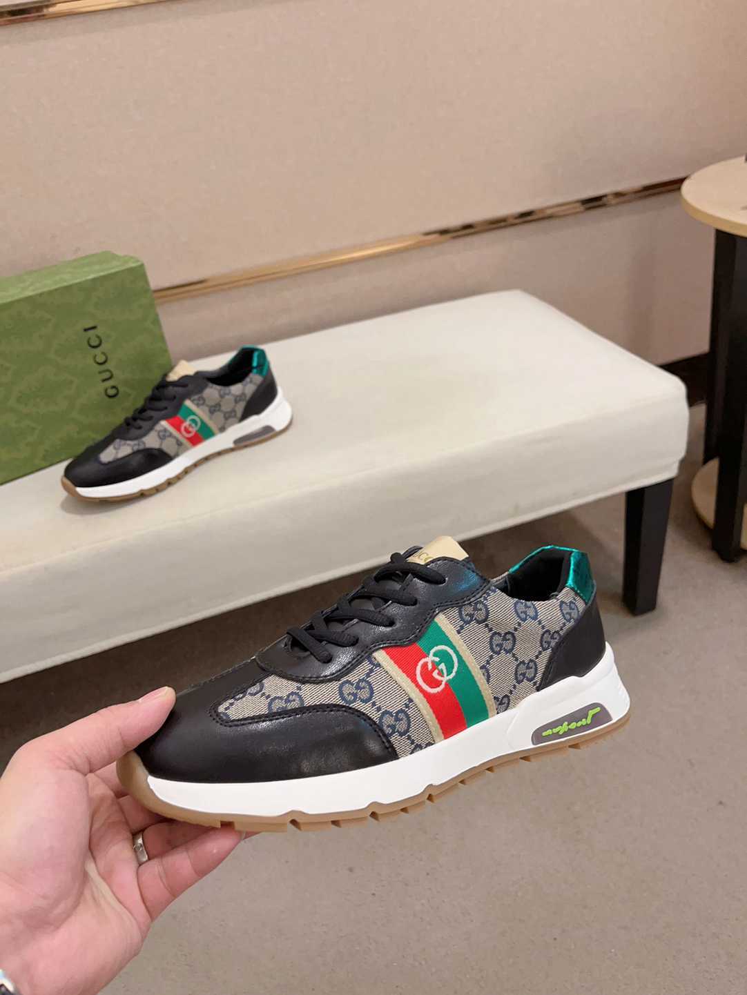 Gucci Rhyton Sneakers