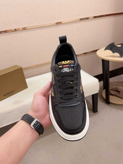 Burberry Knight Sneakers
