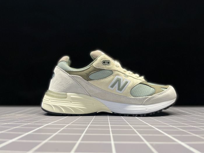 New Balance 993