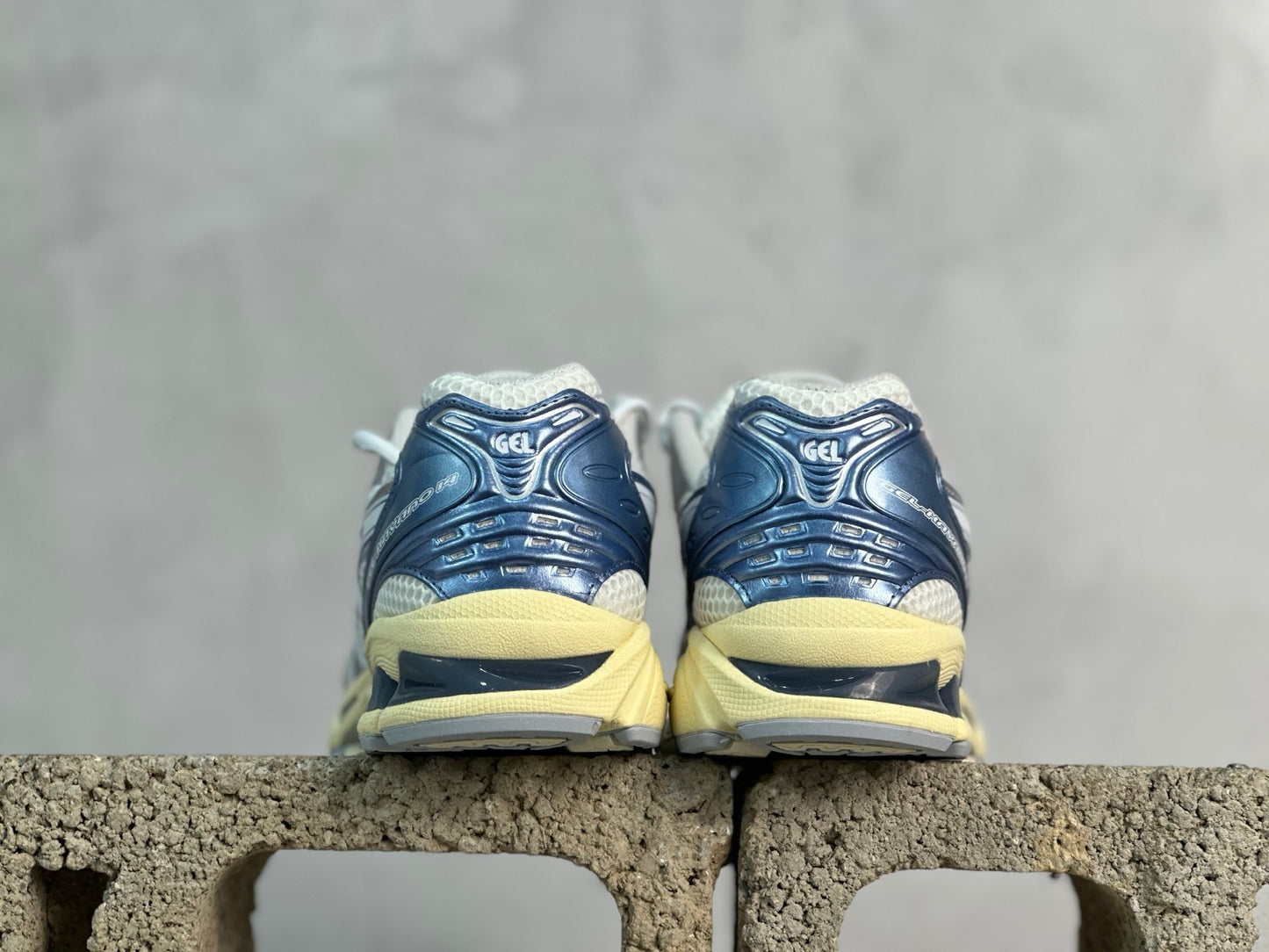 ASICS GEL-Kayano 14