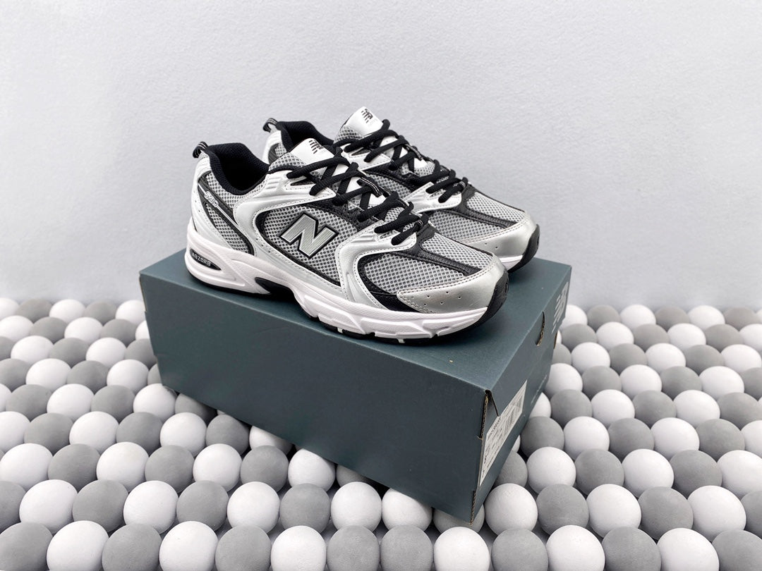 New Balance 530