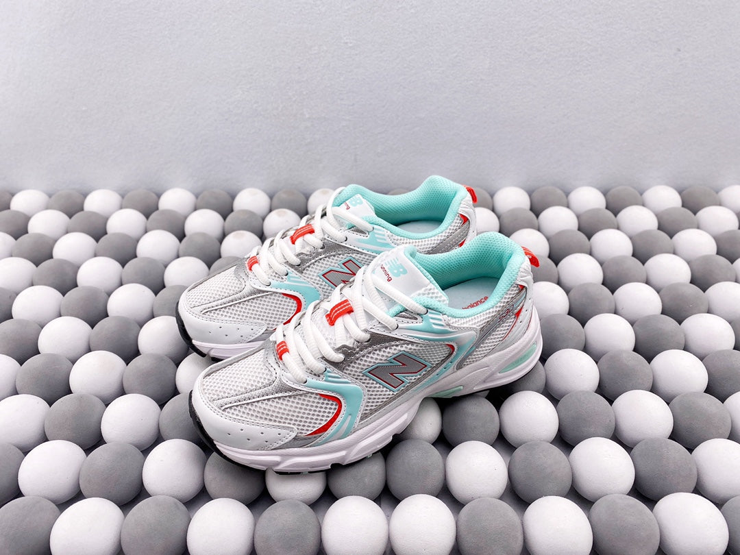 New Balance 530
