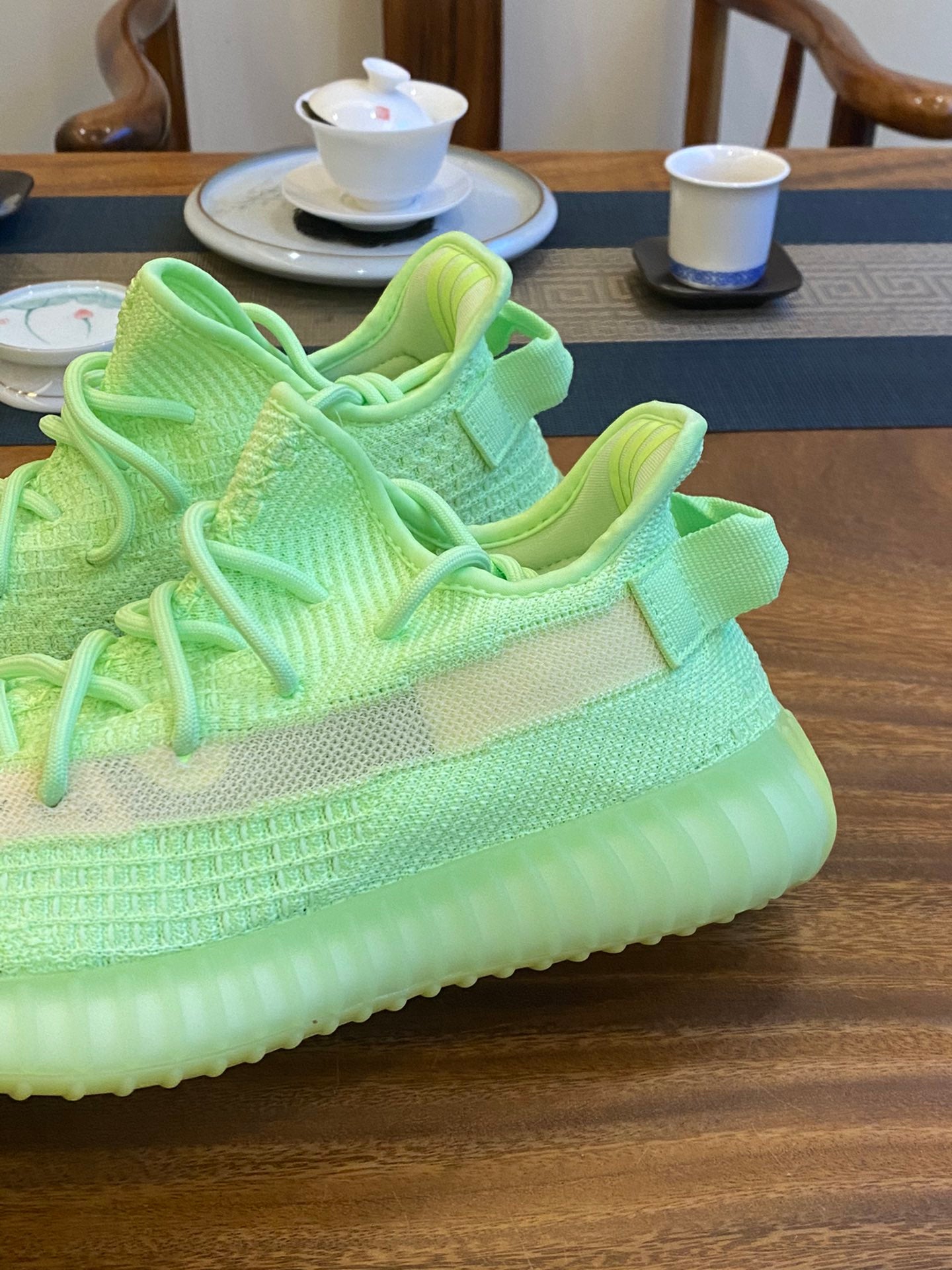 Adidas Glow Pulse 350