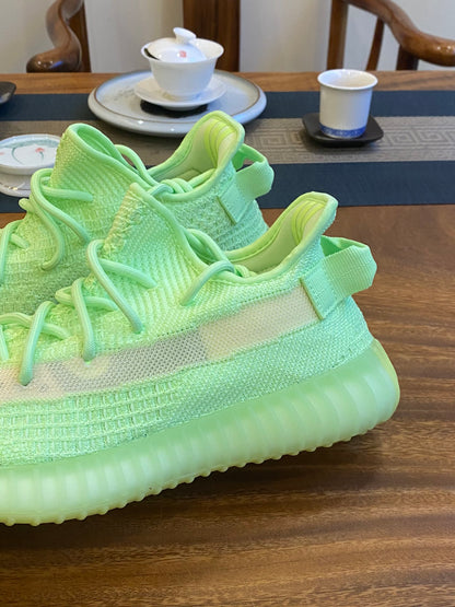 Adidas Glow Pulse 350