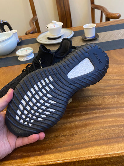 Adidas Yeezy Boost 350 V2 "Onyx"