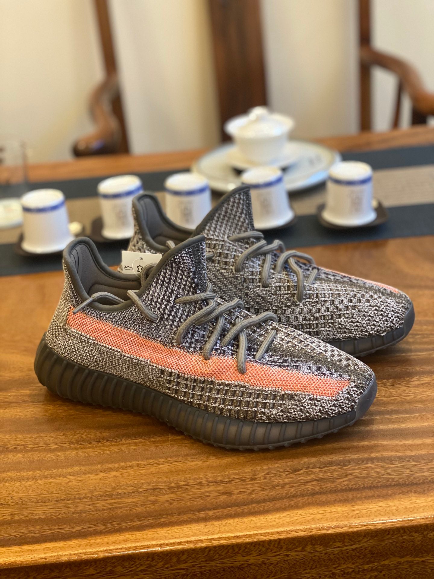 Adidas Ash Veil 350