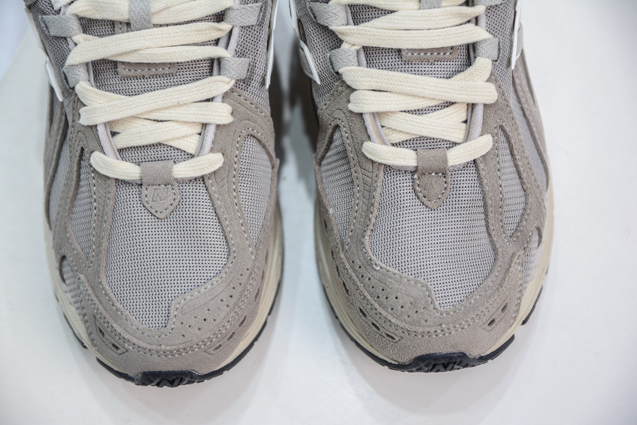 New Balance 1906R