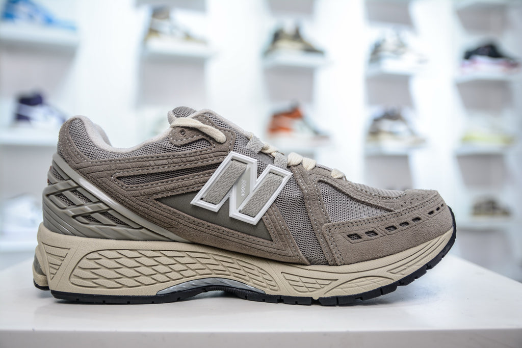 New Balance 1906R