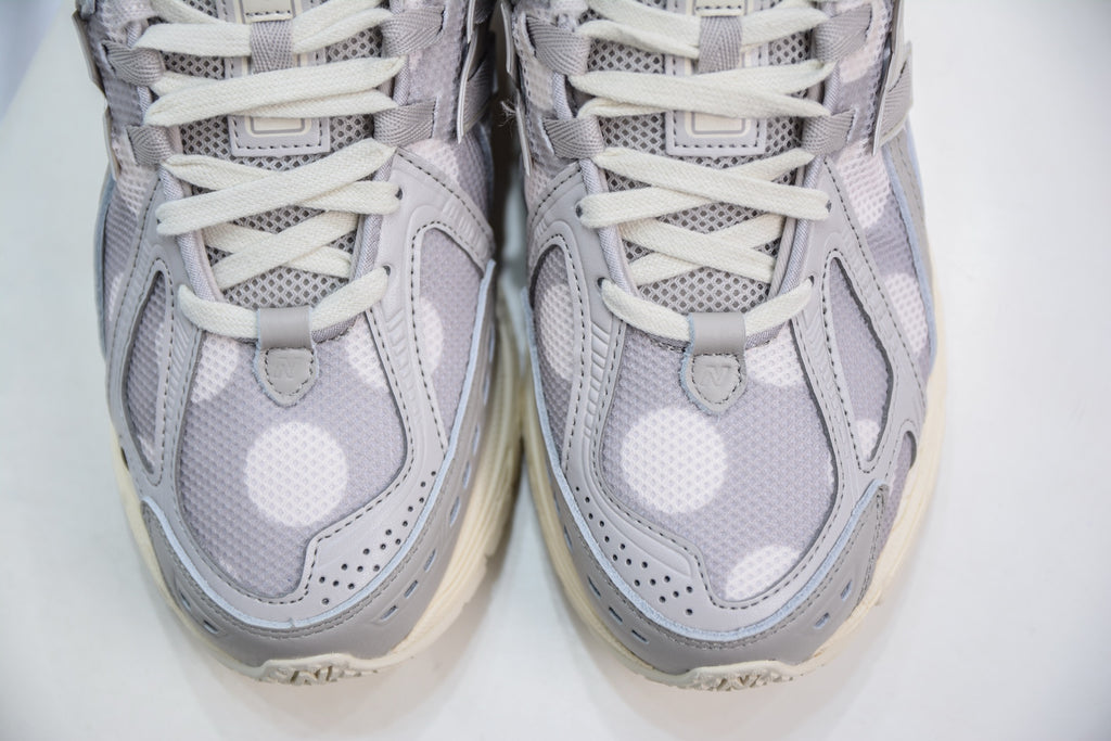 New Balance 1906R