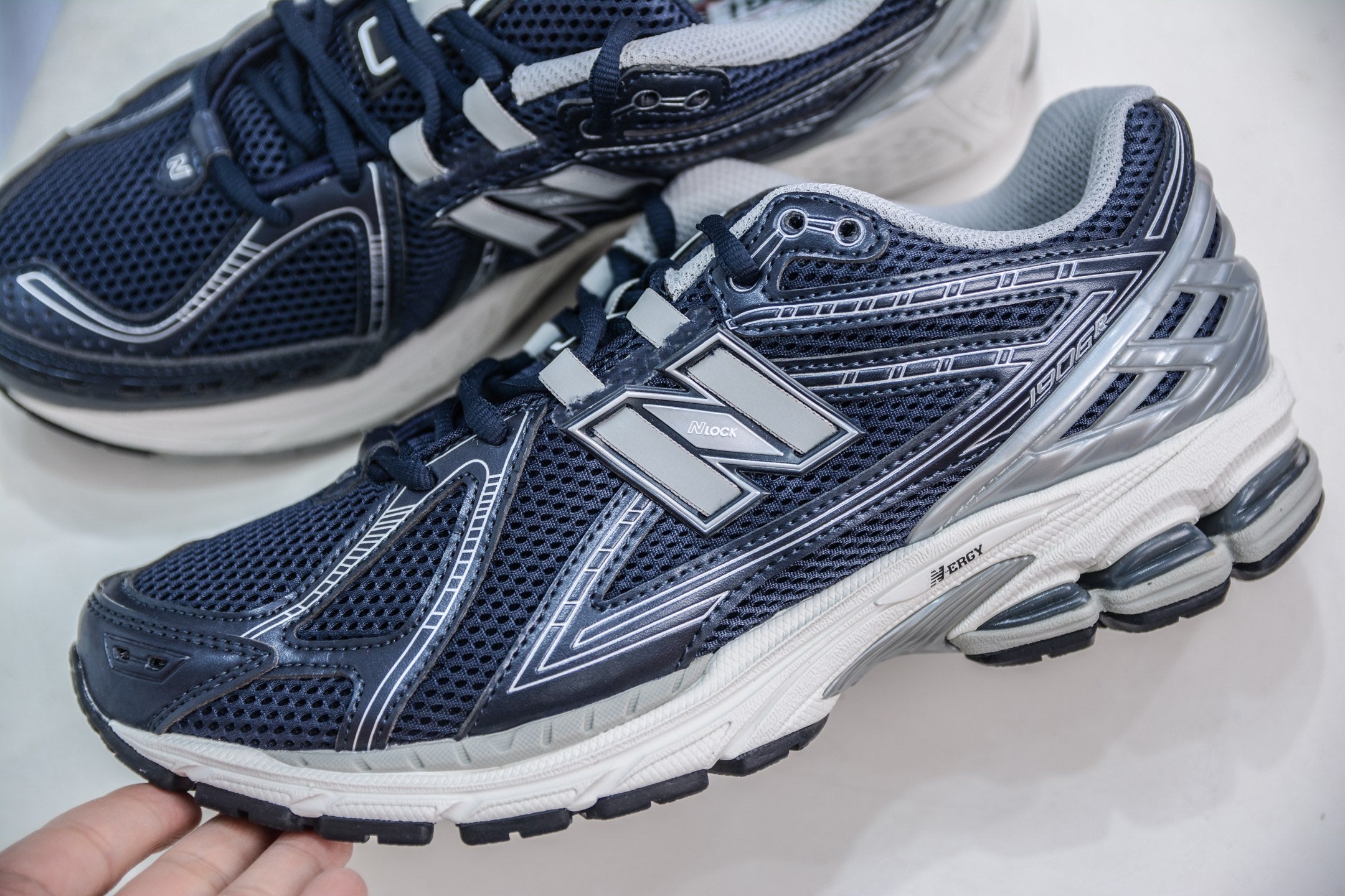 New Balance 1906R