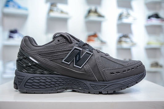 New Balance 1906R