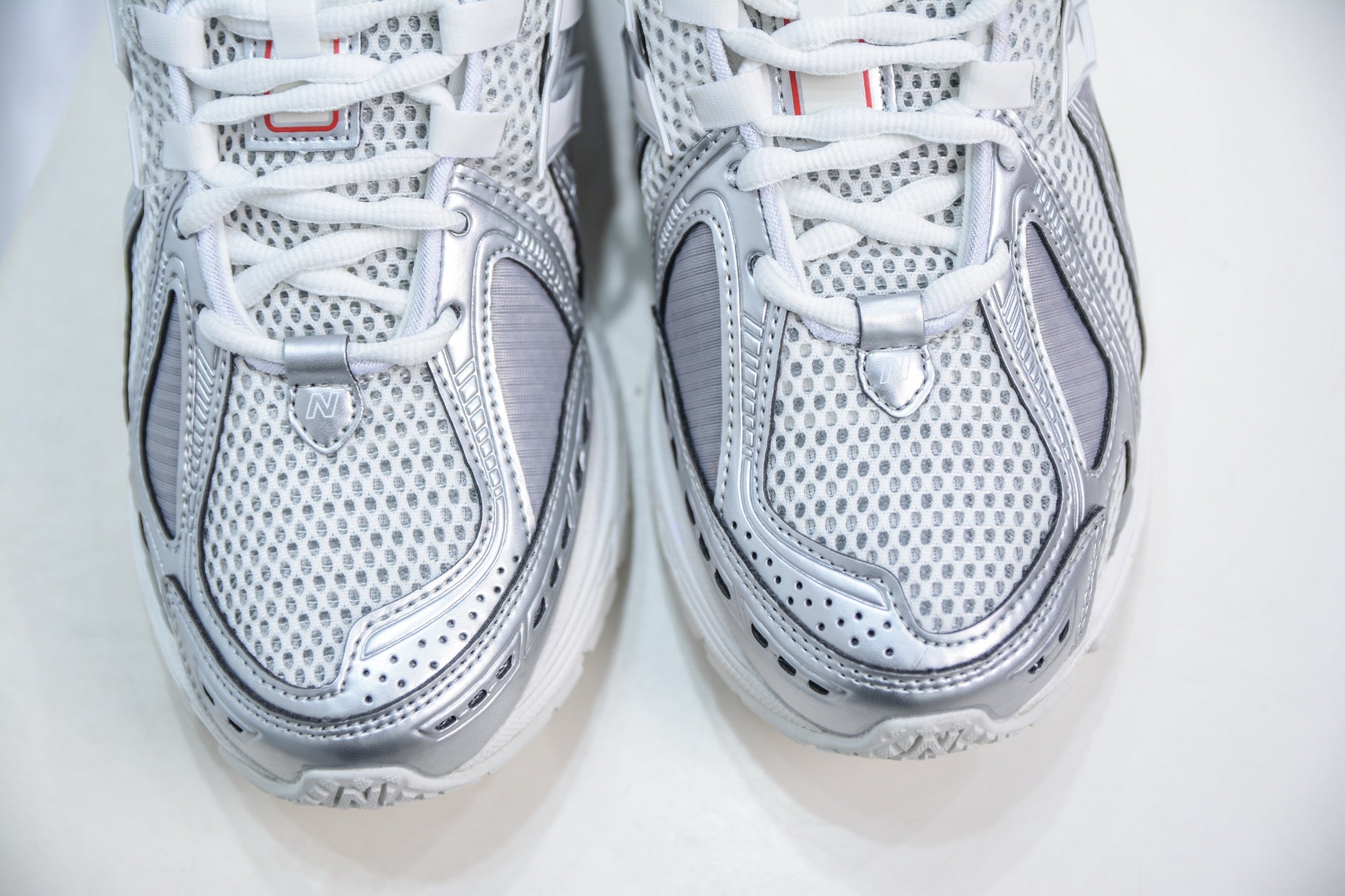 New Balance 1906R