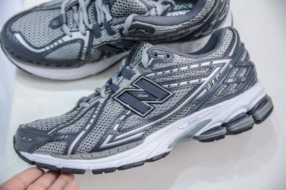 New Balance 1906R