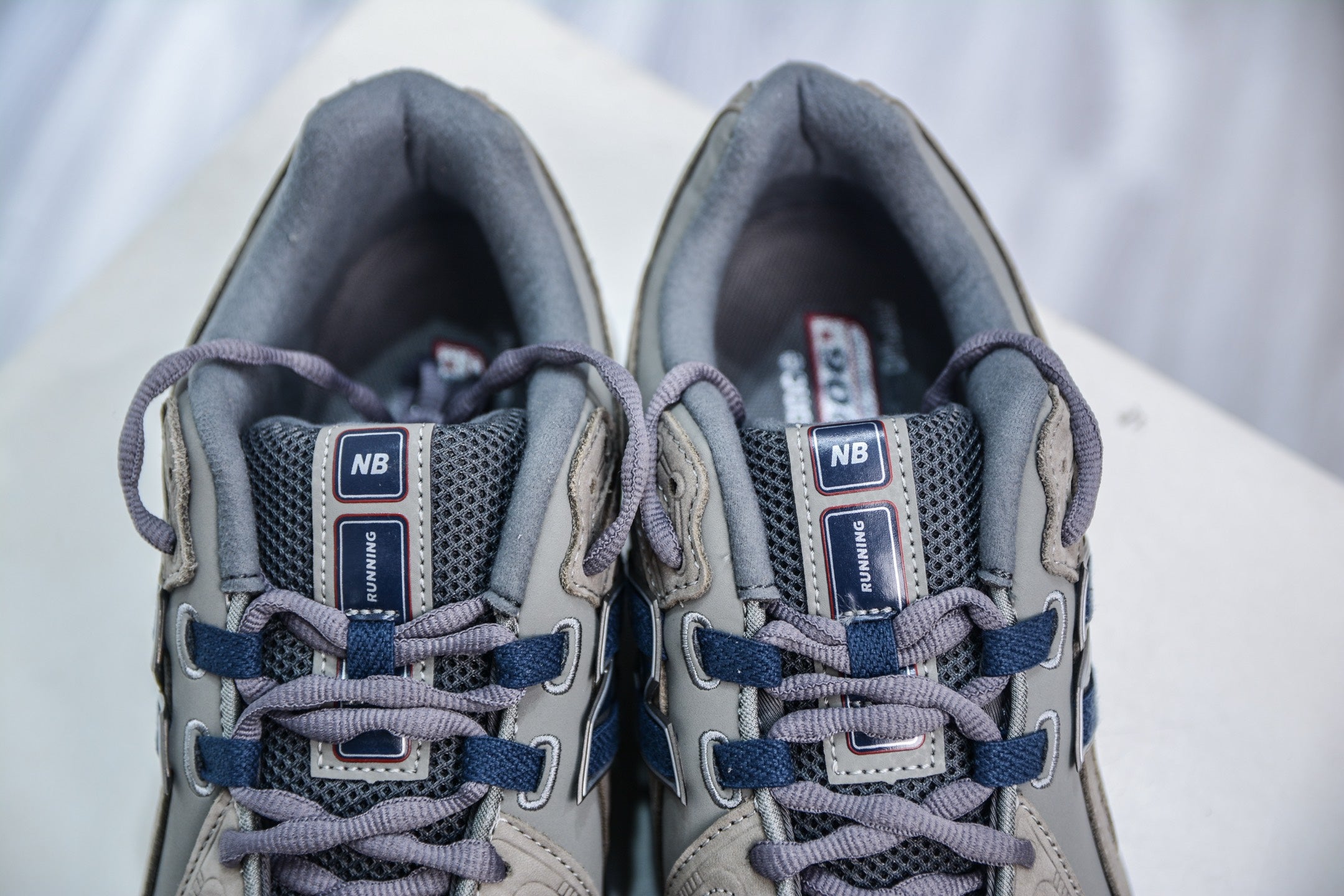New Balance 1906R