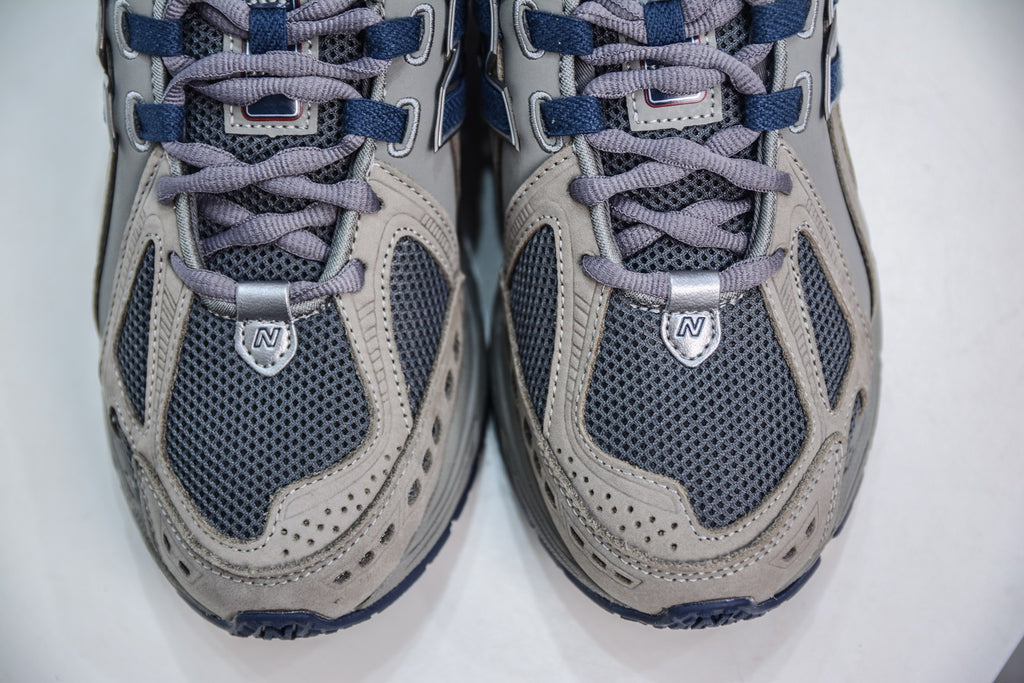 New Balance 1906R