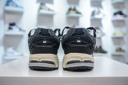 New Balance 1906R