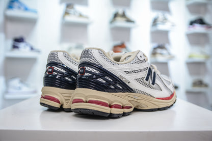 New Balance 1906R