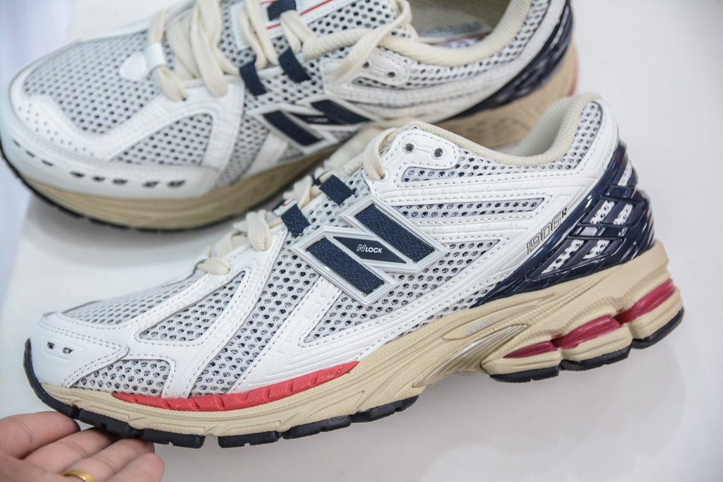 New Balance 1906R
