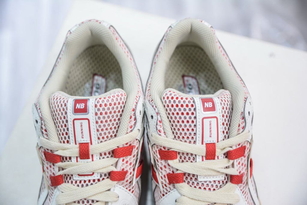 New Balance 1906R