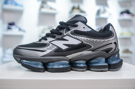 New Balance 2000