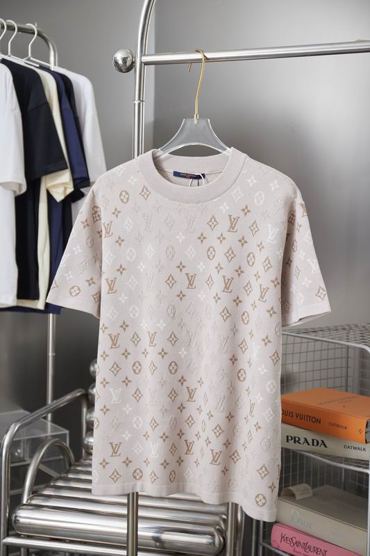 Lv T shirt Louis Vuttion Monogram Beige Sfumata
