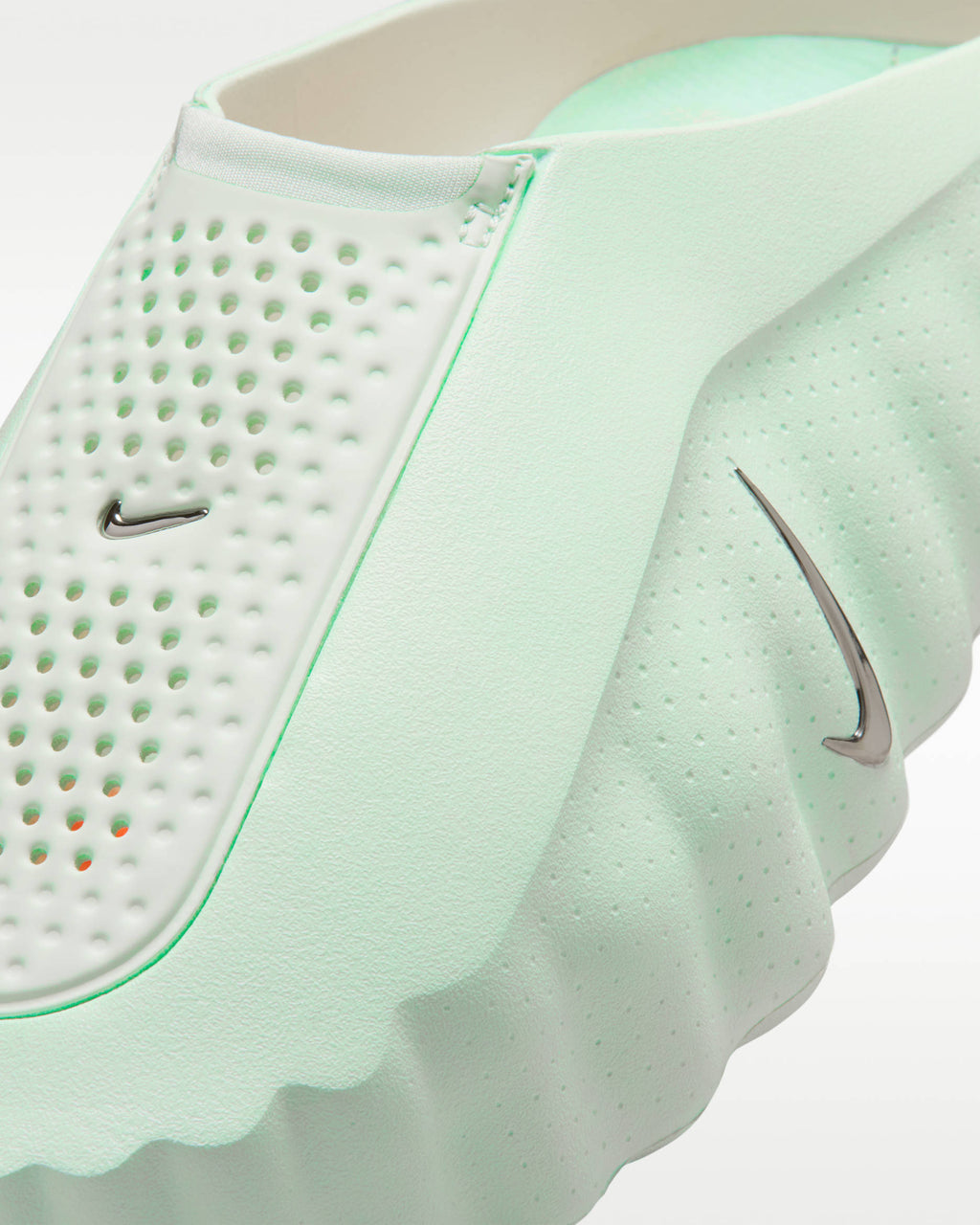 Nike Mind 001 Verde Chiaro
