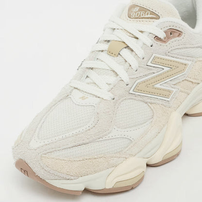 New Balance 9060 Beige chiaro